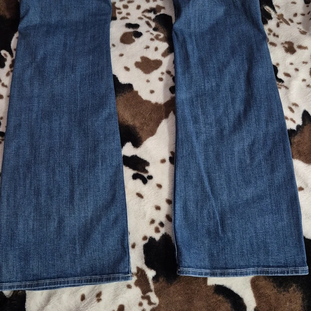 American Eagle Outfitters, Kick Boot, Womens Boot Cut Jeans, Size 8 Long. - Picture 10 of 14